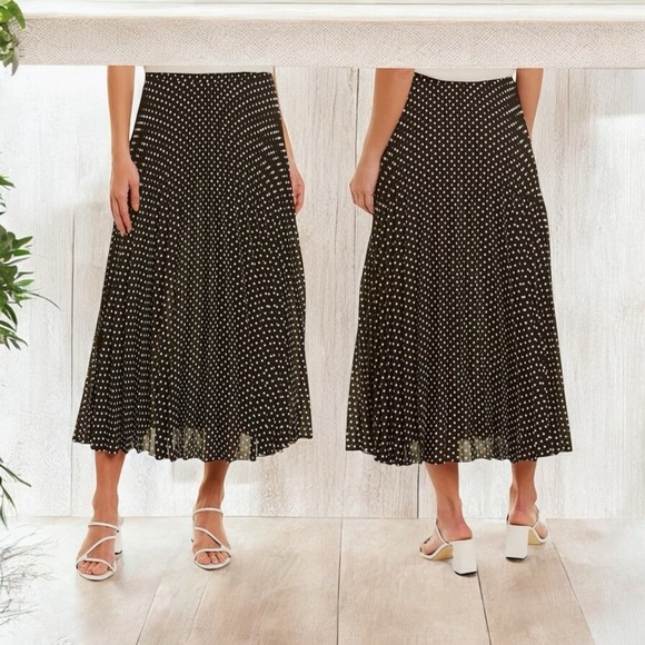 Max Studio Skirt Size M Black White Polka Dot Pleated Skirt Elastic Waist - Picture 1 of 15